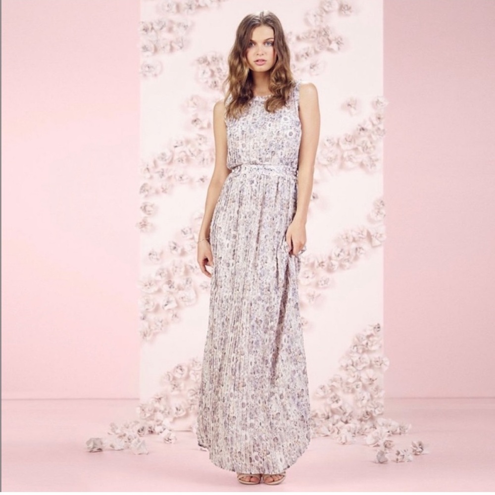 LC Lauren Conrad Runway Pleated Maxi Floral Dress 
Size 10